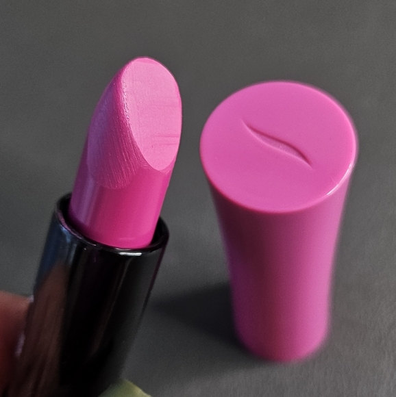 Sephora Rouge Lipstick •Discontinued Color• - Picture 4 of 5